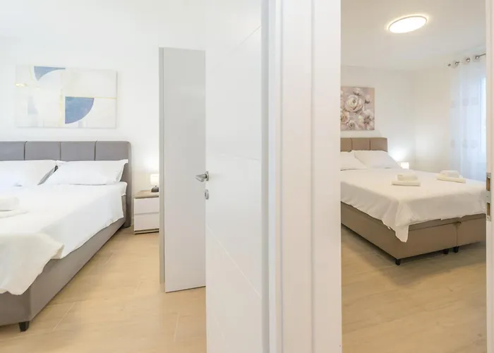 Apartment Lotos Zadar